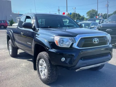 More photos of 2015 Toyota Tacoma at CarFive Nashua, NH, NH