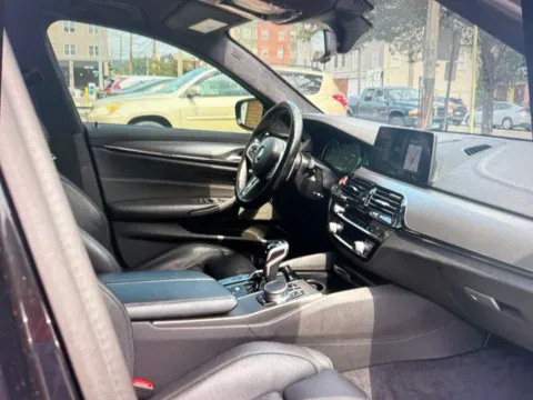 More photos of 2019 BMW M5 at CarFive Nashua, NH, NH