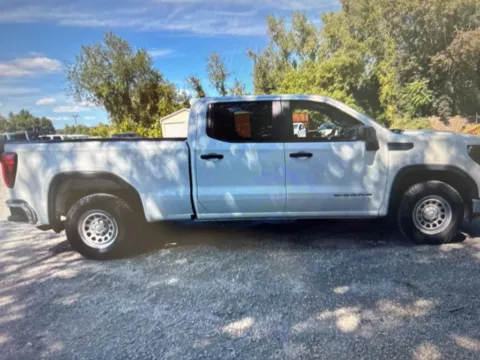 More photos of 2022 GMC Sierra 1500 Pro at CarFive Nashua, NH, NH