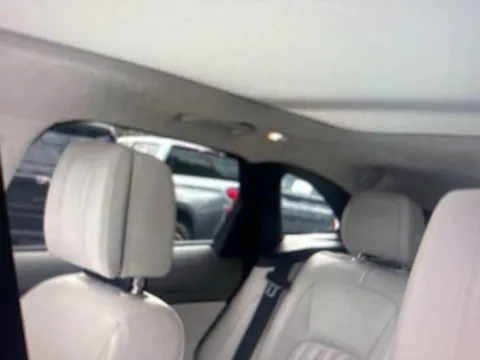 More photos of 2019 Jaguar F-PACE 30t Portfolio at CarFive Nashua, NH, NH