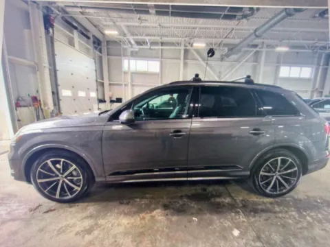 Photos of 2020 Audi Q7 55 Premium Plus for sale in Nashua, NH at CarFive Nashua, NH
