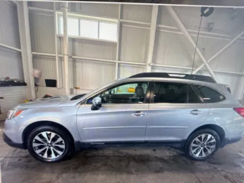 Photos of 2016 Subaru Outback 2.5i for sale in Nashua, NH at CarFive Nashua, NH