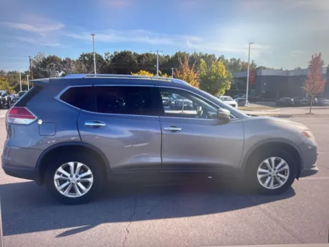 More photos of 2015 Nissan Rogue SV at CarFive Nashua, NH, NH