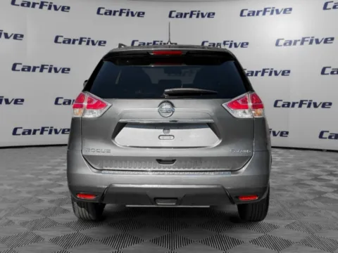 More photos of 2015 Nissan Rogue SV at CarFive Nashua, NH, NH