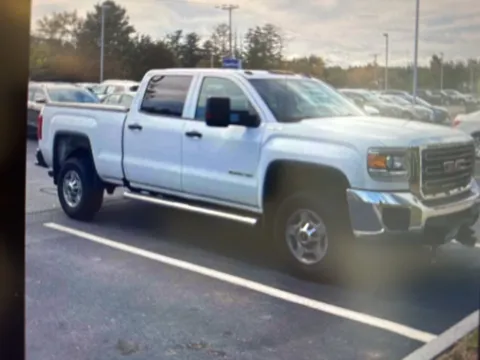 More photos of 2016 GMC Sierra 2500HD at CarFive Nashua, NH, NH