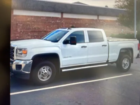 Photos of 2016 GMC Sierra 2500HD for sale in Nashua, NH at CarFive Nashua, NH
