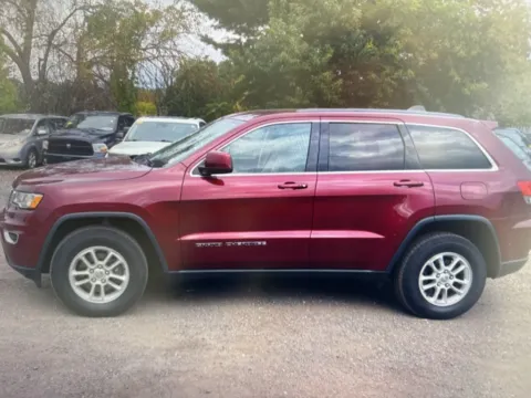 Photos of 2018 Jeep Grand Cherokee Laredo for sale in Nashua, NH at CarFive Nashua, NH