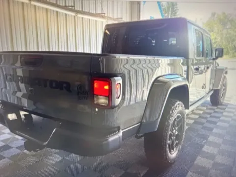 More photos of 2021 Jeep Gladiator Sport at CarFive Nashua, NH, NH
