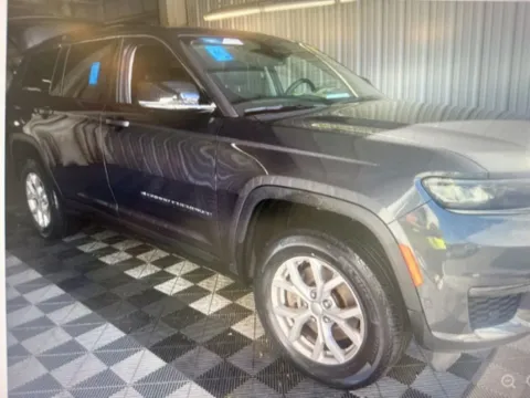 More photos of 2022 Jeep Grand Cherokee L Limited at CarFive Nashua, NH, NH