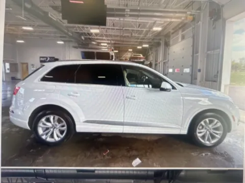 More photos of 2018 Audi Q7 2.0T Premium Plus at CarFive Nashua, NH, NH