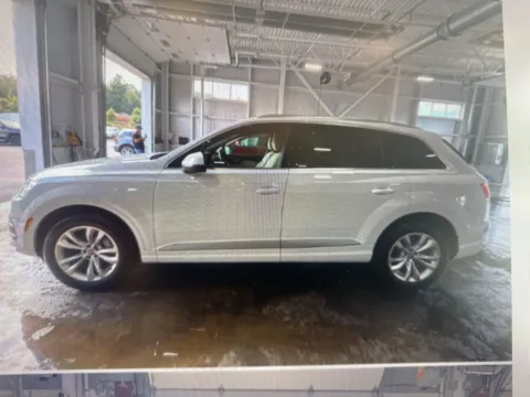 Photos of 2018 Audi Q7 2.0T Premium Plus for sale in Nashua, NH at CarFive Nashua, NH