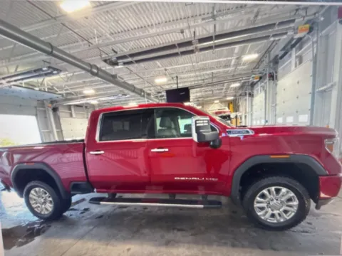 More photos of 2021 GMC Sierra 2500HD Denali at CarFive Nashua, NH, NH