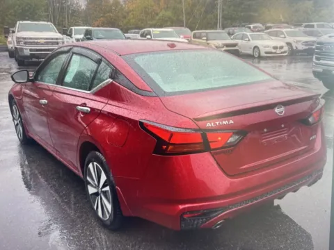 Another view of 2020 Nissan Altima 2.5 SV for sale in Nashua, NH at CarFive Nashua, NH