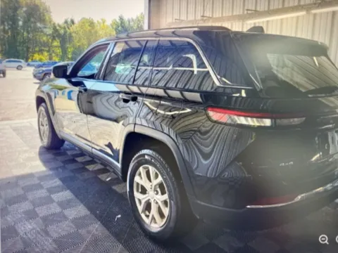 Photos of 2023 Jeep Grand Cherokee Limited for sale in Nashua, NH at CarFive Nashua, NH