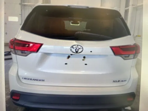 Another view of 2019 Toyota Highlander XLE for sale in Nashua, NH at CarFive Nashua, NH