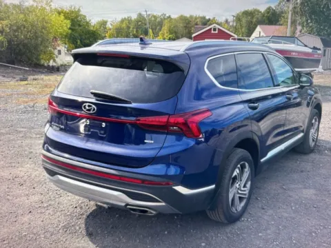 More photos of 2022 Hyundai Santa Fe SEL at CarFive Nashua, NH, NH