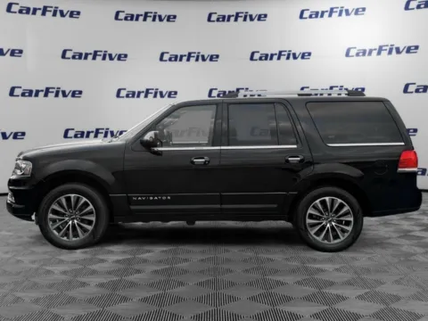 Photos of 2017 Lincoln Navigator Select for sale in Nashua, NH at CarFive Nashua, NH