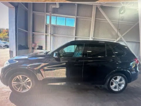 Photos of 2018 BMW X5 xDrive35i for sale in Nashua, NH at CarFive Nashua, NH