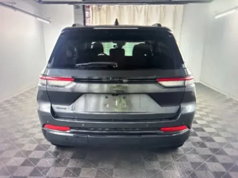 Another view of 2022 Jeep Grand Cherokee Altitude for sale in Nashua, NH at CarFive Nashua, NH