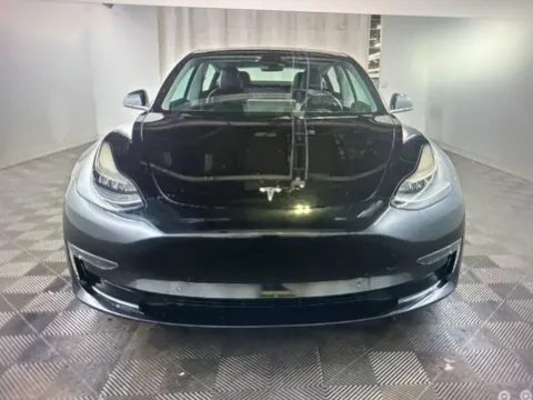 More photos of 2018 Tesla Model 3 Long Range at CarFive Nashua, NH, NH