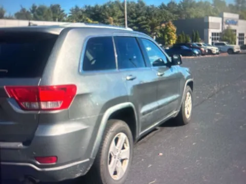 More photos of 2012 Jeep Grand Cherokee Laredo at CarFive Nashua, NH, NH