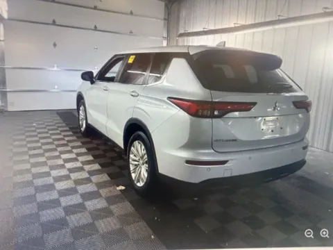 Photos of 2024 Mitsubishi Outlander ES for sale in Nashua, NH at CarFive Nashua, NH