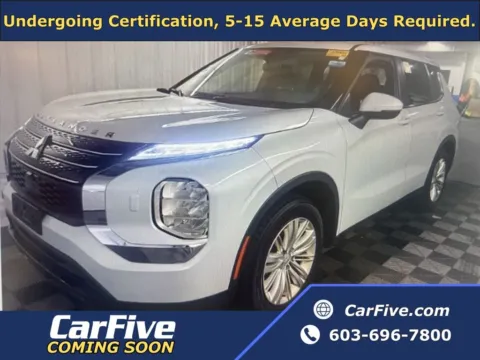 White 2024 Mitsubishi Outlander ES for sale in Nashua, NH