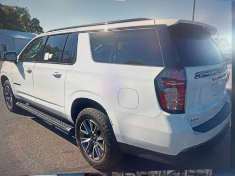 Photos of 2022 Chevrolet Suburban Z71 for sale in Nashua, NH at CarFive Nashua, NH