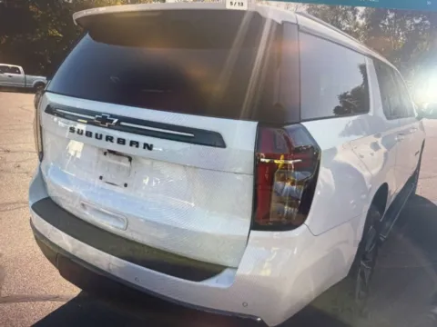 More photos of 2022 Chevrolet Suburban Z71 at CarFive Nashua, NH, NH