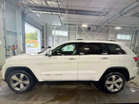 Photos of 2014 Jeep Grand Cherokee Limited for sale in Nashua, NH at CarFive Nashua, NH