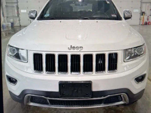 More photos of 2014 Jeep Grand Cherokee Limited at CarFive Nashua, NH, NH