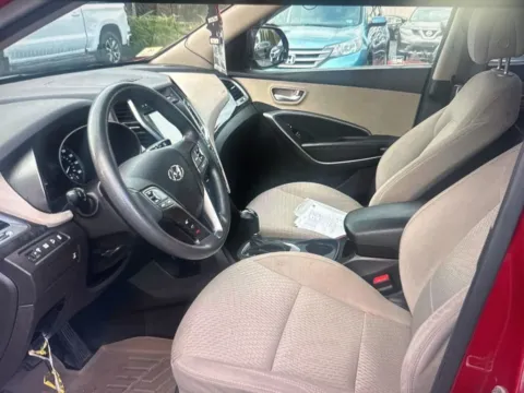 More photos of 2017 Hyundai Santa Fe SE at CarFive Nashua, NH, NH