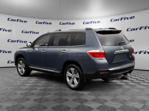 Another view of 2013 Toyota Highlander Limited for sale in Nashua, NH at CarFive Nashua, NH