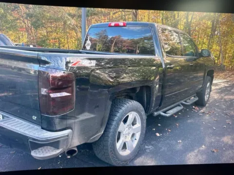 More photos of 2017 Chevrolet Silverado 1500 LT at CarFive Nashua, NH, NH