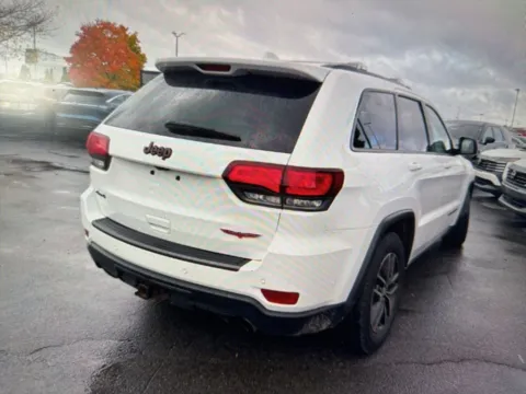 More photos of 2018 Jeep Grand Cherokee Trailhawk at CarFive Nashua, NH, NH