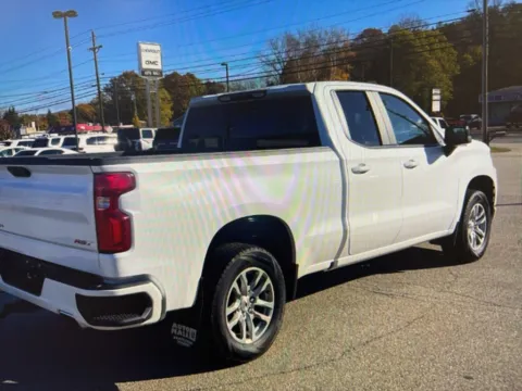 More photos of 2020 Chevrolet Silverado 1500 RST at CarFive Nashua, NH, NH