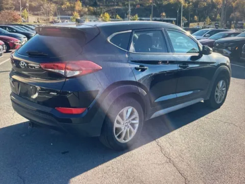 More photos of 2018 Hyundai Tucson SEL Plus at CarFive Nashua, NH, NH