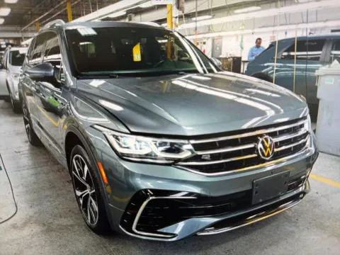 More photos of 2022 Volkswagen Tiguan 2.0T SEL R-Line at CarFive Nashua, NH, NH