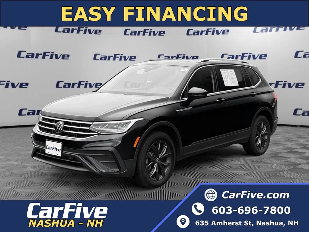 2022 Volkswagen Tiguan SE's photo