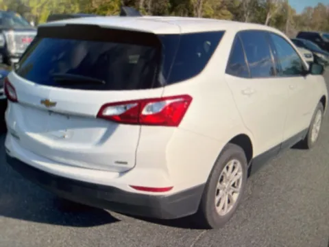 More photos of 2019 Chevrolet Equinox LS at CarFive Nashua, NH, NH