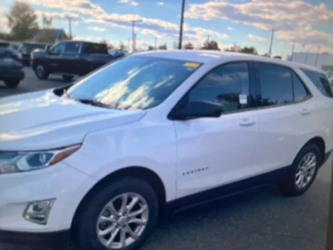 Photos of 2019 Chevrolet Equinox LS for sale in Nashua, NH at CarFive Nashua, NH