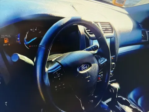 More photos of 2019 Ford Explorer XLT at CarFive Nashua, NH, NH