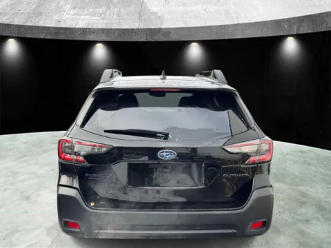 More photos of 2023 Subaru Outback Onyx Edition CVT at Yonkers Automall, NY