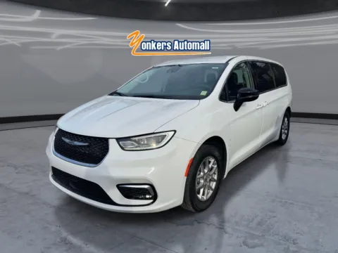 Another view of 2024 Chrysler Pacifica Touring L FWD for sale in Yonkers, NY at Yonkers Automall