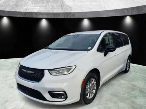 Another view of 2024 Chrysler Pacifica Touring L for sale in Yonkers, NY at Yonkers Automall