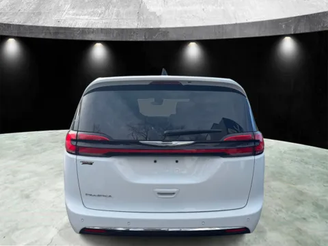 More photos of 2024 Chrysler Pacifica Touring L at Yonkers Automall, NY