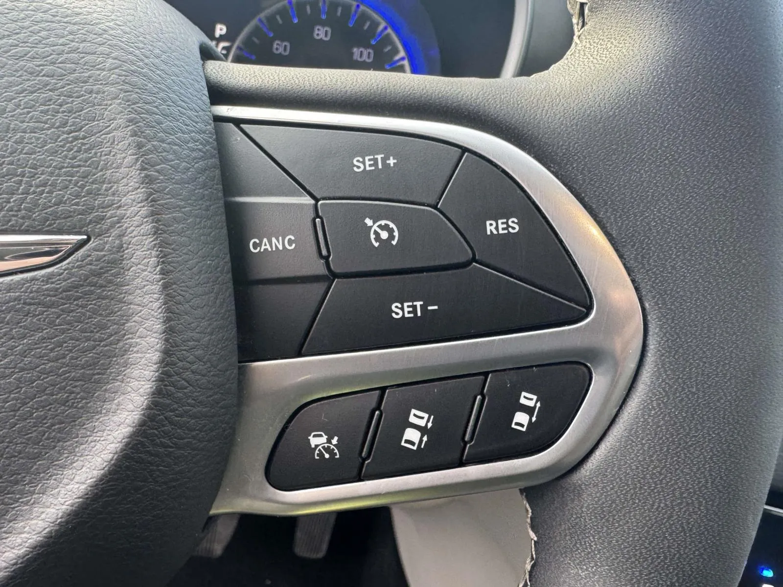 2024 Chrysler Pacifica Touring L - Photo 18