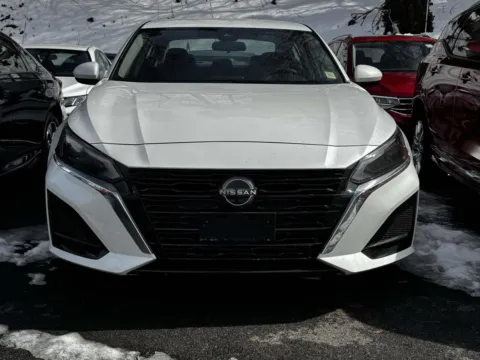 Photos of 2023 Nissan Altima 2.5 SV for sale in Yonkers, NY at Yonkers Automall