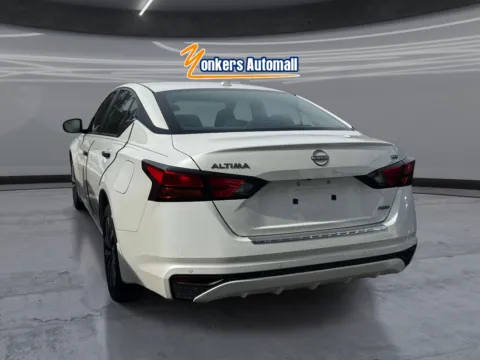 More photos of 2023 Nissan Altima 2.5 SV AWD Sedan at Yonkers Automall, NY