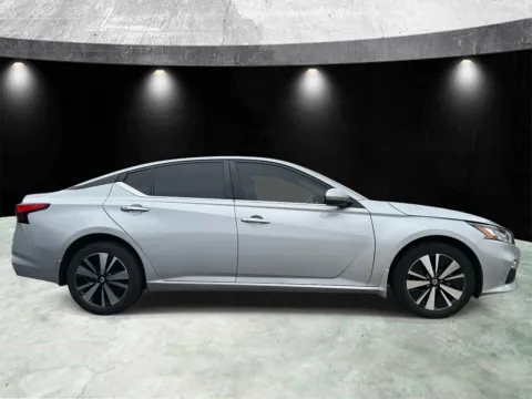 Photos of 2021 Nissan Altima 2.5 SV AWD Sedan for sale in Yonkers, NY at Yonkers Automall